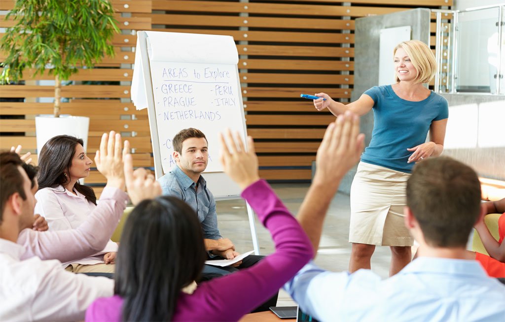 Don’t Miss These Business Meeting Etiquette Guidelines